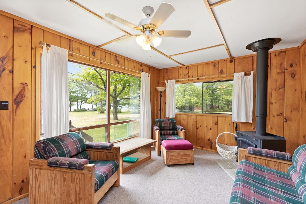 Sand Bay Resort | 80 Sand Bay Rd, Nobel, ON P0G 1G0, Canada | Phone: (705) 342-9333