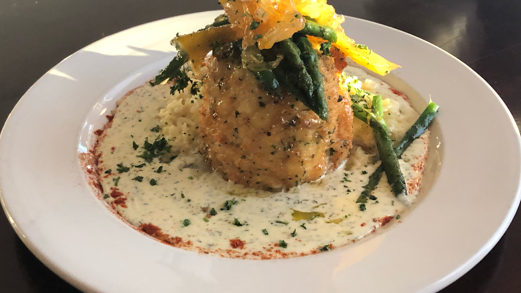 Di Salvos Bella Cucina | 2 James St, Parry Sound, ON P2A 1T2, Canada | Phone: (705) 746-4040