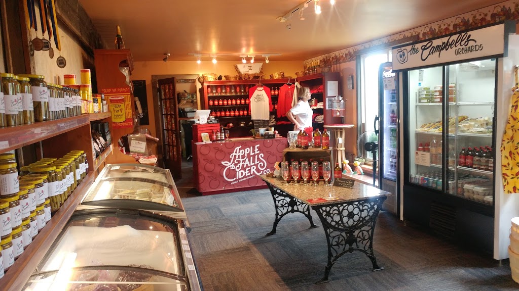 The Campbells Orchard & Country Market | 1633 County Rd 3, Carrying Place, ON K0K 1L0, Canada | Phone: (613) 962-3751