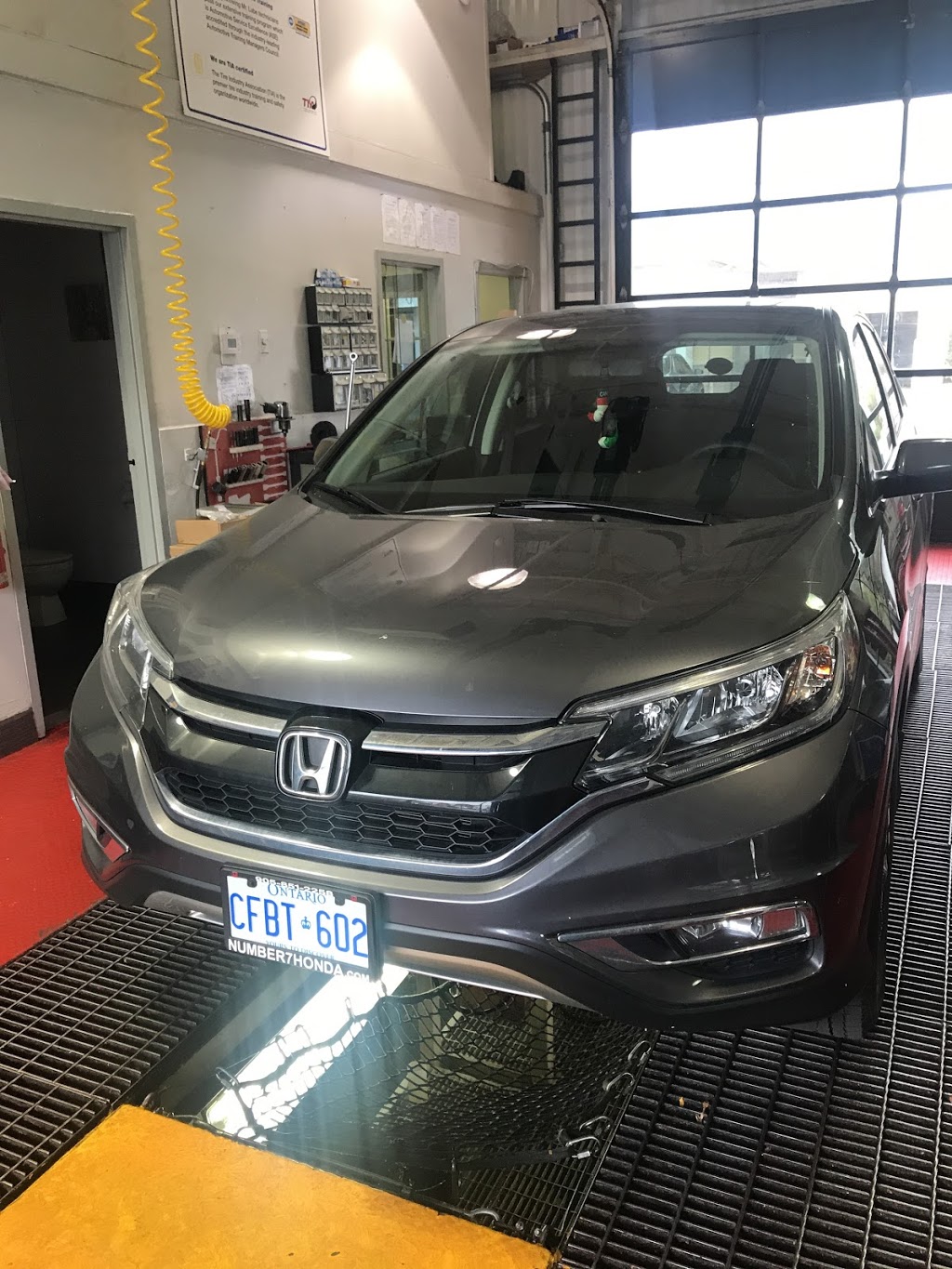 Mr. Lube | 7018 Islington Ave, Woodbridge, ON L4L 1V8, Canada | Phone: (905) 850-0835