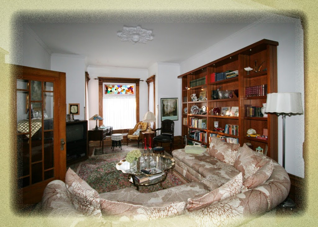 Three Gables Bed and Breakfast | 49 William St N, Dungannon, ON N0M 1R0, Canada | Phone: (519) 482-8333
