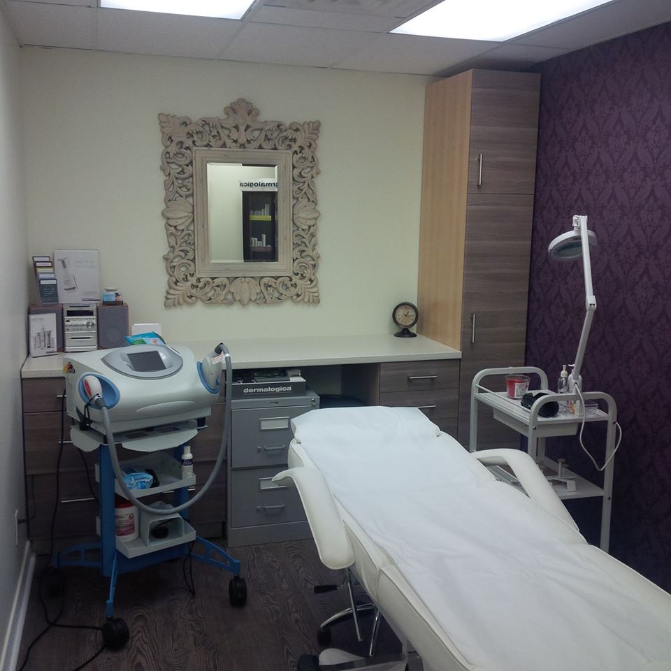 Brampton Laser Clinic | 10416 Airport Rd, Brampton, ON L6R 3J6, Canada | Phone: (647) 709-2737