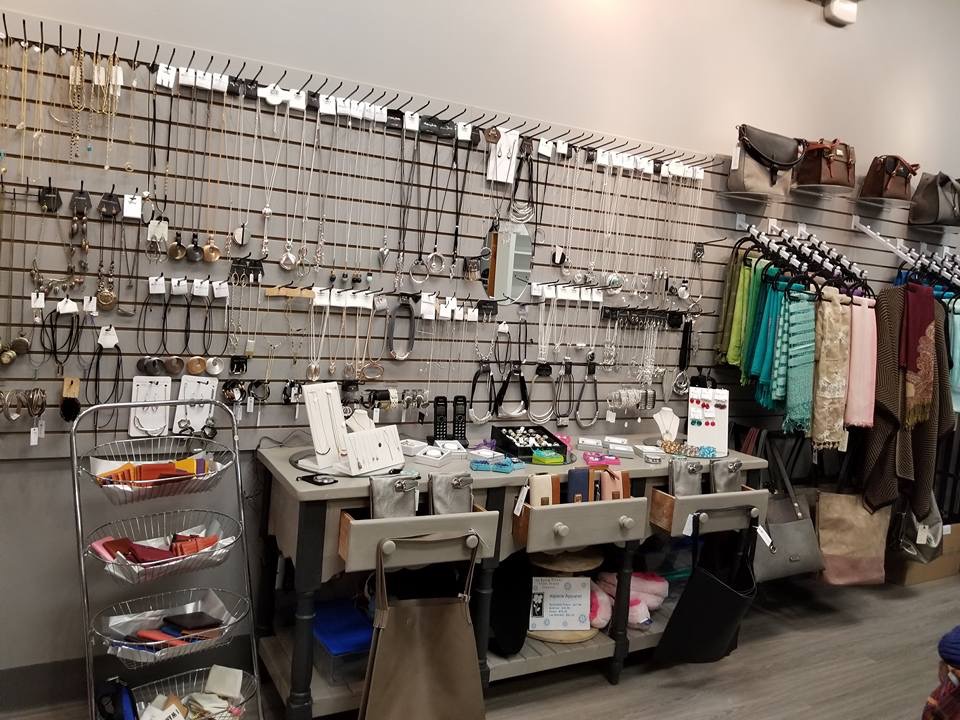 The Fresh Flower and Gift Emporium | Nepean, ON K2H 9C6, Canada | Phone: (613) 600-6015