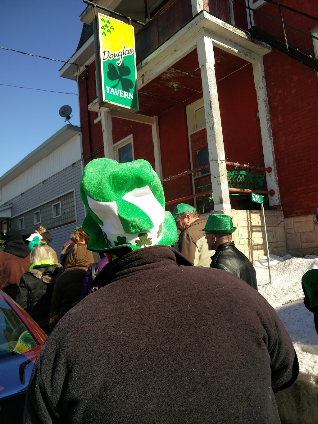 Douglas Tavern | 5240 Queen St, Douglas, ON K0J 1S0, Canada | Phone: (613) 649-2242
