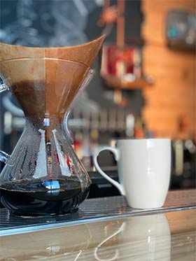 Le Laboratoire du Brasseur - Brasserie Artisanale | 77 Boulevard Georges-Gagné S, Delson, QC J5B 2E5, Canada | Phone: (514) 418-6335