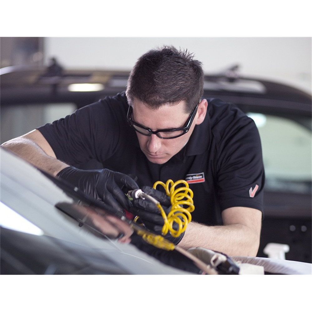 Speedy Glass | car repair | 1205 Albert St, Regina, SK S4R 2R4, Canada | 3065259558 OR +1 306-525-9558