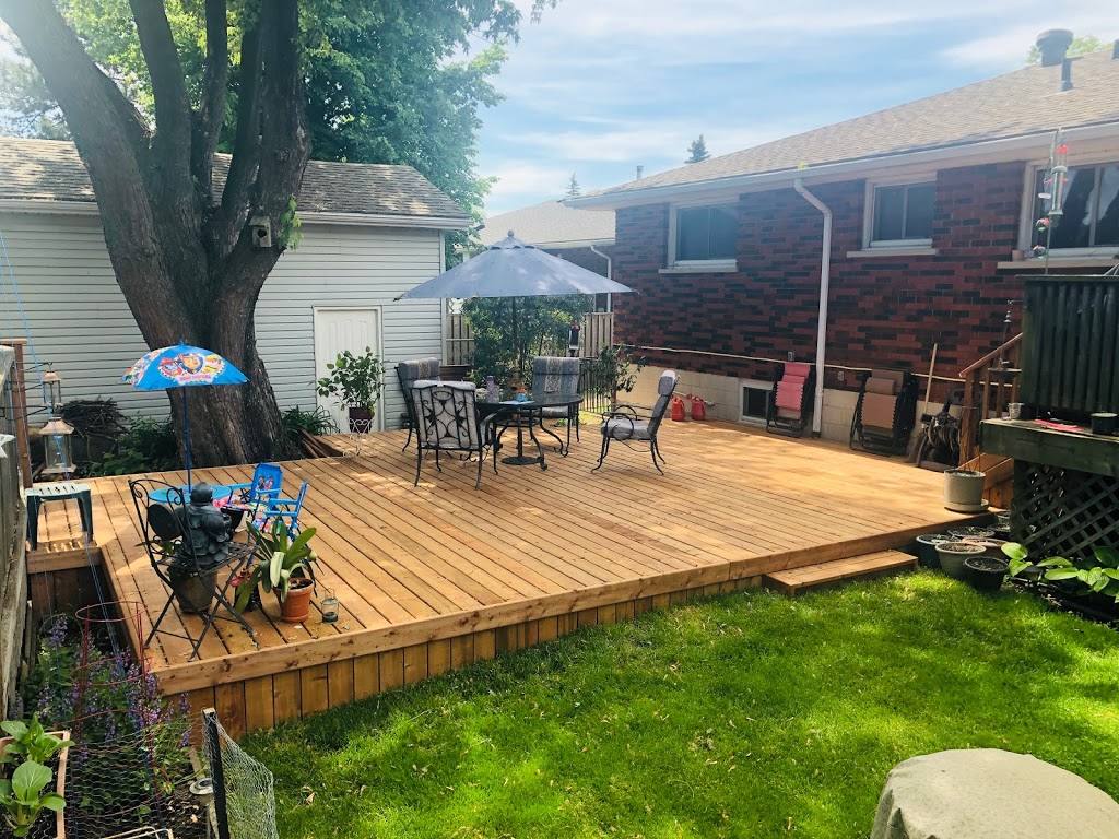 Hickory Dickory Decks Ancaster/ Binbrook | 85 Glenhollow Dr, Stoney Creek, ON L8J 3R6, Canada | Phone: (905) 689-4774