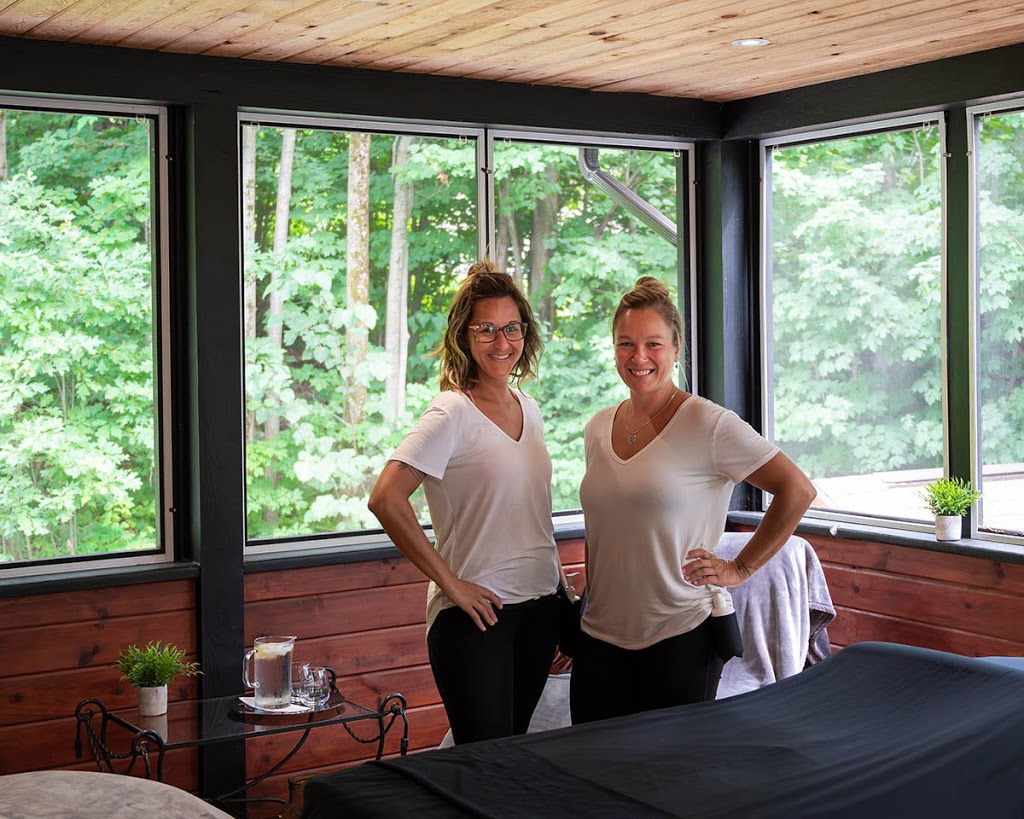 La Bohème - Bed & Breakfast | 142 Rue des Mélèzes, Bromont, QC J2L 1T6, Canada | Phone: (450) 525-2026