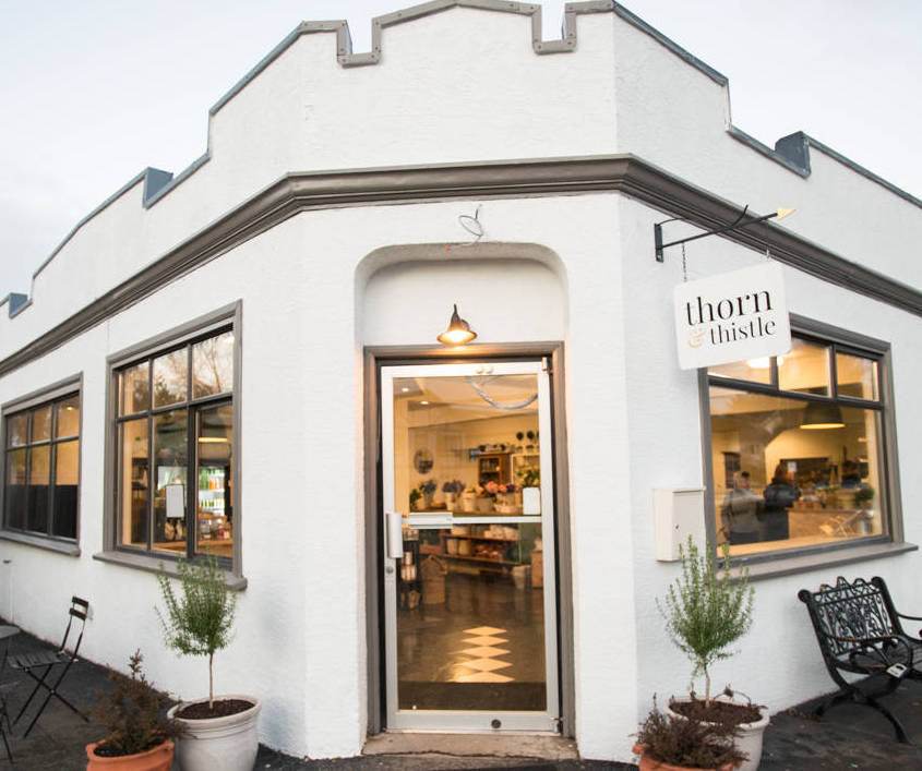 thorn & thistle flowers | 713 St Patrick St, Victoria, BC V8S 4X6, Canada | Phone: (250) 384-3385
