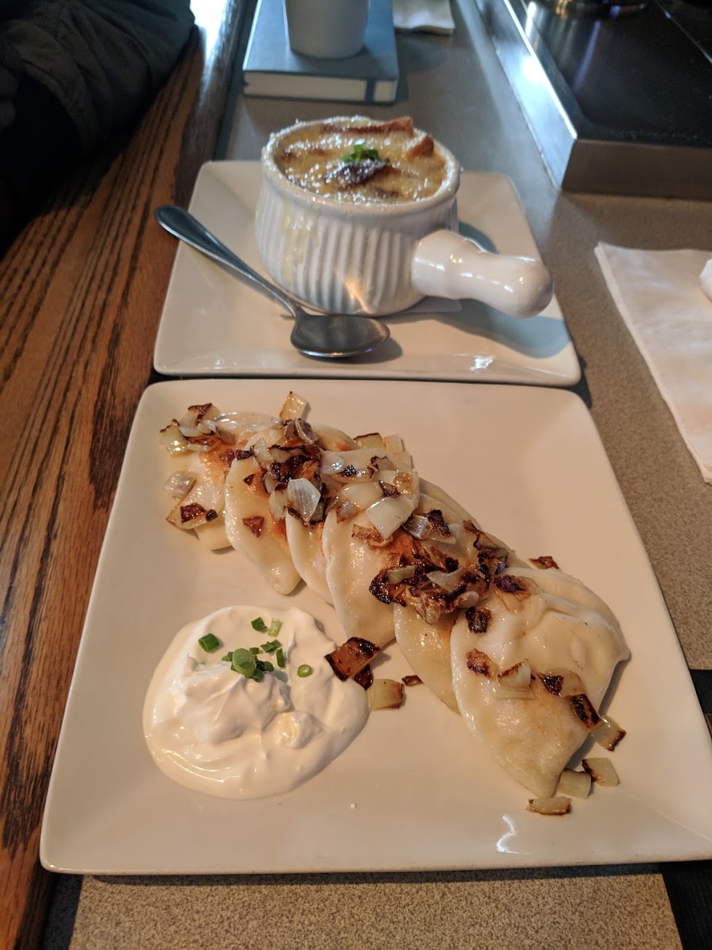 Pazzers Pub | 5032 16 Ave NW #1, Calgary, AB T3B 0N3, Canada | Phone: (403) 286-1500