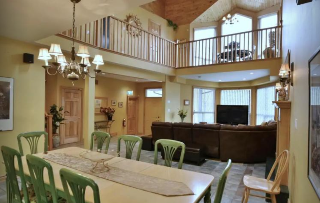 Bluemountainrentals.ca 5 bedroom rental | 107 Liisas Ln, The Blue Mountains, ON L9Y 0M3, Canada | Phone: (705) 888-0660