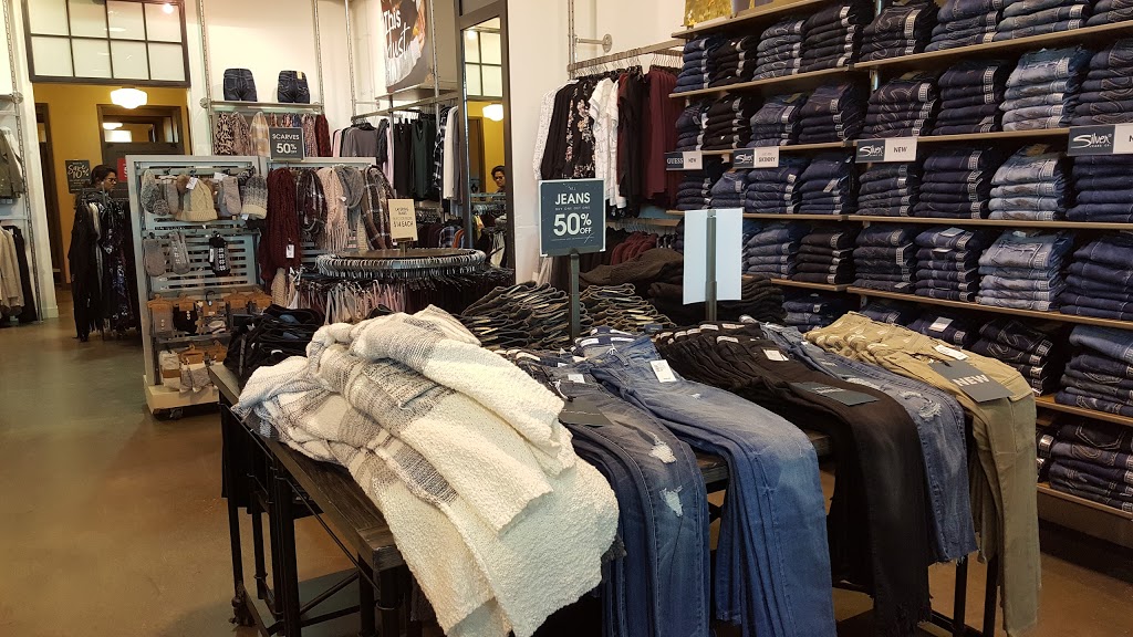 Bootlegger | South Edmonton Common Unit #3 Bldg #8 1443-99th Street N.W, Edmonton, AB T6N 0B4, Canada | Phone: (780) 643-7485