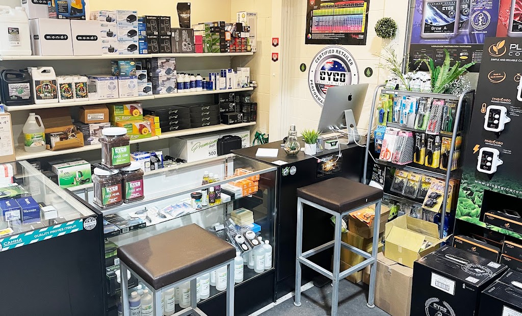 Espace 420 | 388 Rue Blainville E Local 700, Sainte-Thérèse, QC J7E 1N4, Canada | Phone: (438) 377-4161