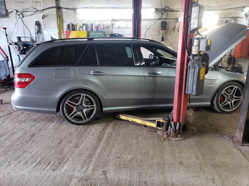 Garage Pro Vitesse Auto | 925 D Av. du Pacifique, Lachine, QC H8S 2R1, Canada | Phone: (514) 552-9600