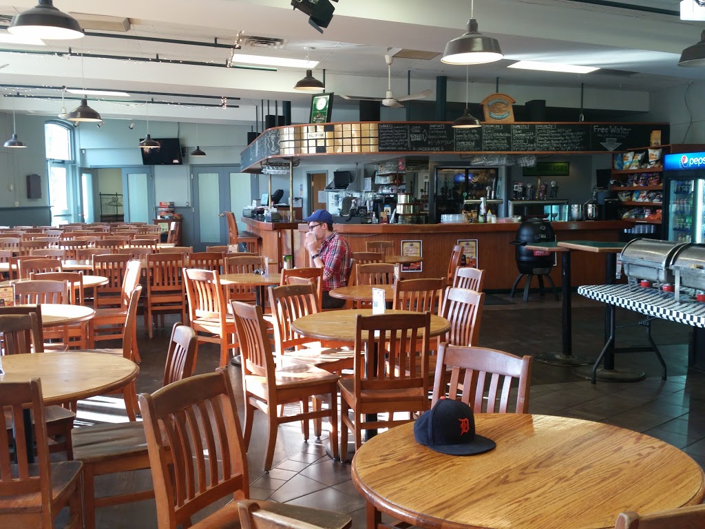 The Grad Club | Middlesex College Room19, London, ON N6A 5B7, Canada | Phone: (519) 661-3082