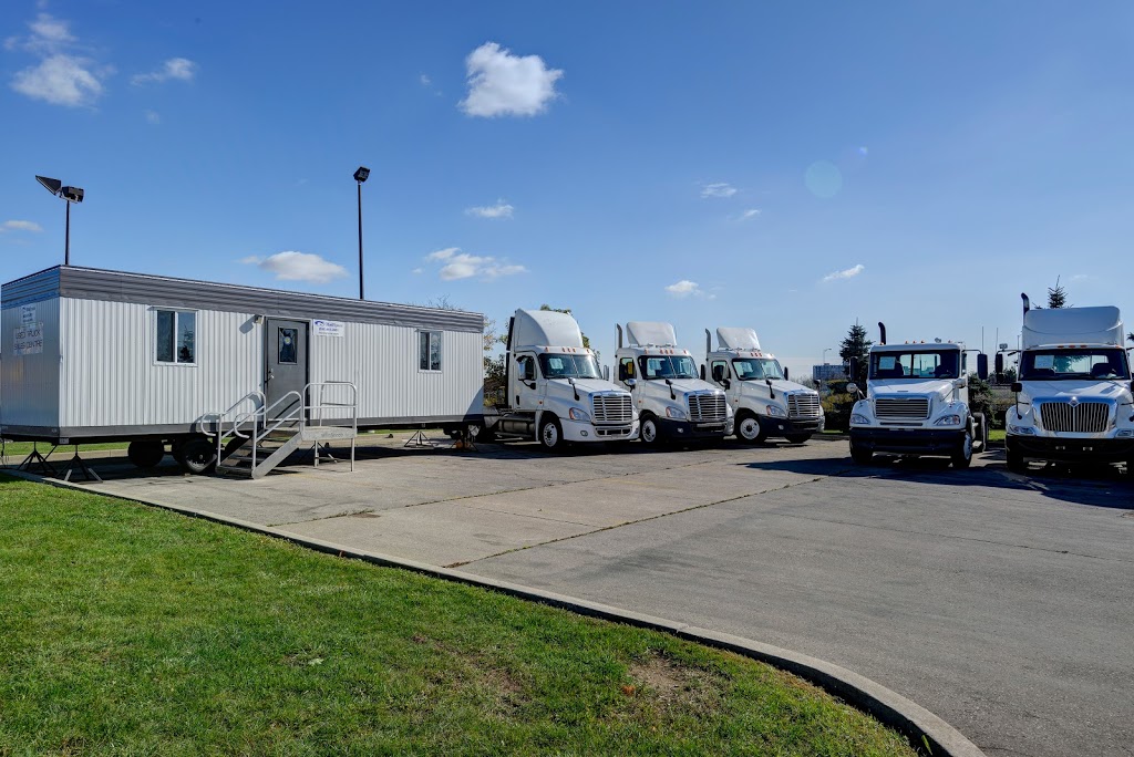 Penske Used Truck Center | 1610 Enterprise Rd, Mississauga, ON L4W 4L4, Canada | Phone: (905) 696-7775