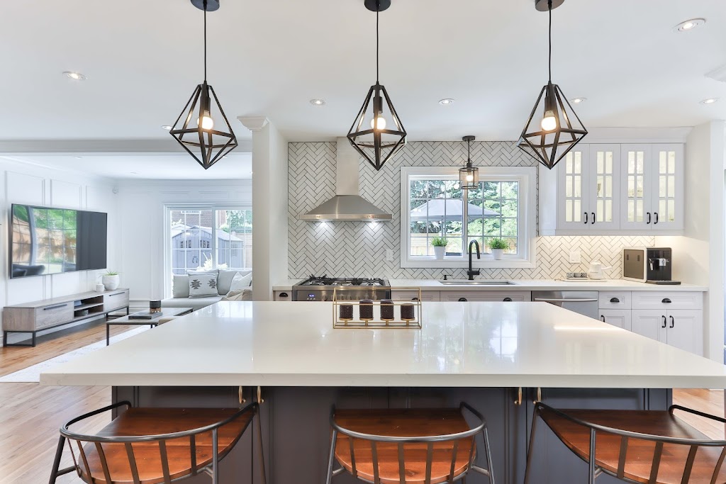 Pacific Heights Electric Ltd | 2303 Evelyn Heights, Victoria, BC V9B 6C8, Canada | Phone: (250) 514-0801