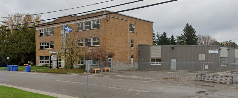 St Joseph School | 236 Rue Hébert, Hébertville, QC G8N 1P4, Canada | Phone: (418) 669-6032