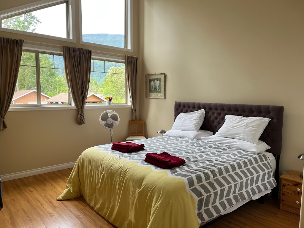 Stamp Falls Bed and Breakfast | 7890 Beaver Creek Rd, Port Alberni, BC V9Y 8N3, Canada | Phone: (778) 421-0774