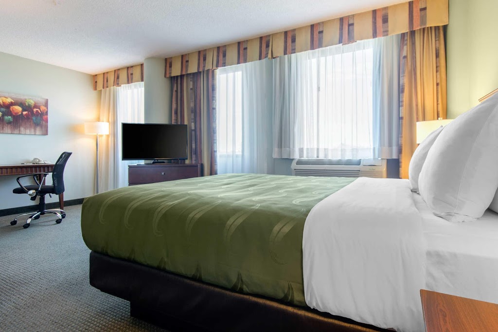 Quality Hotel Centre de Congrès | 725 Boulevard du Séminaire N, Saint-Jean-sur-Richelieu, QC J3B 8H1, Canada | Phone: (450) 348-7376