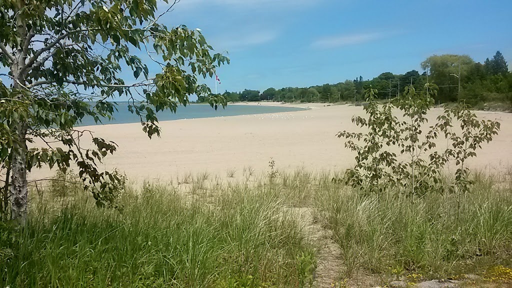 Southampton Tennis Club-Beach Courts | 165 Lake St, Saugeen Shores, ON N0H 2L0, Canada | Phone: (519) 797-2445