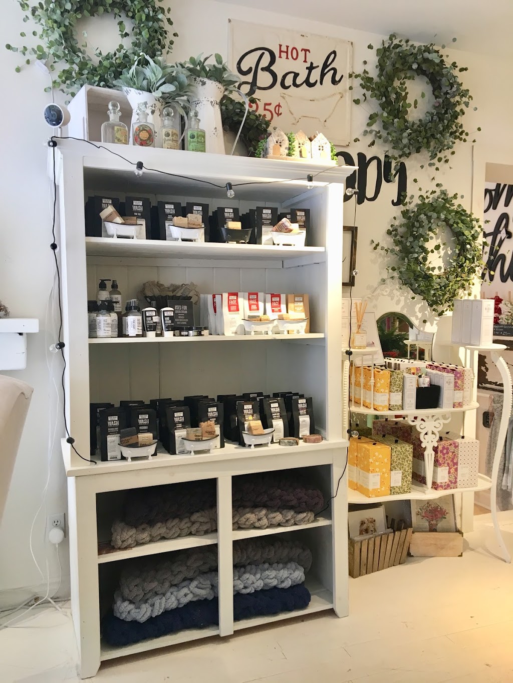 The Tiny Art Shack | 34 Queen St W, Elmvale, ON L0L 1P0, Canada | Phone: (705) 322-2020