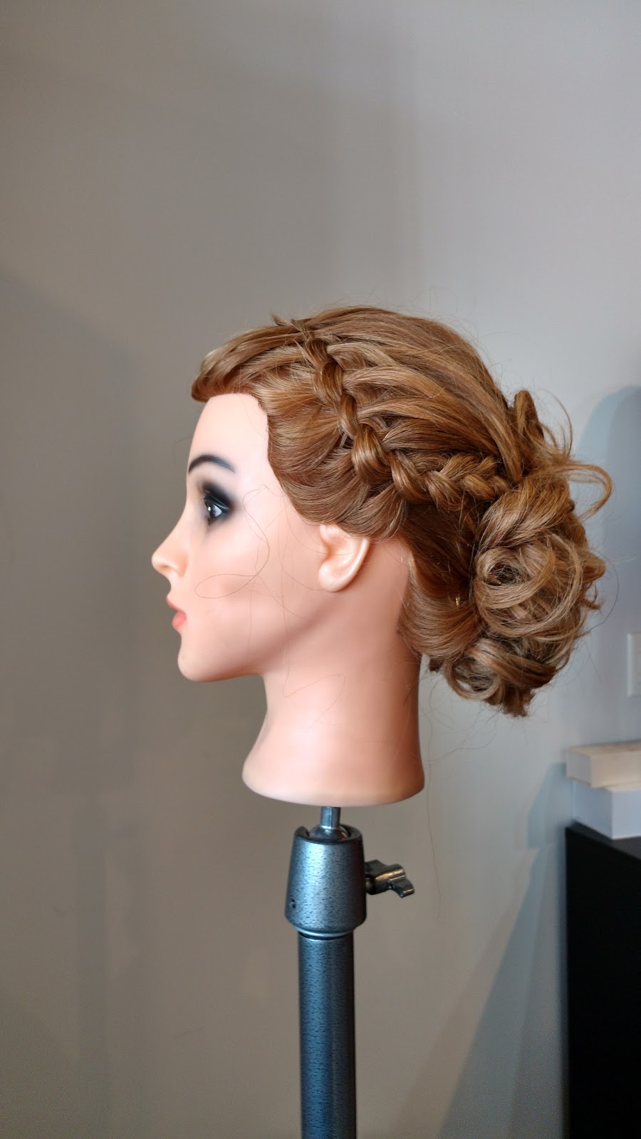 Caruso Hair Club | 2396 Major MacKenzie Dr W unit #2, Maple, ON L6A 4Y1, Canada | Phone: (905) 553-9100