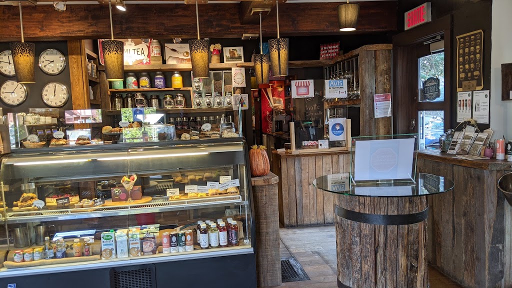 Couleur Café | 415 Rue Léonard, Mont-Tremblant, QC J8E 3H9, Canada | Phone: (819) 681-0723