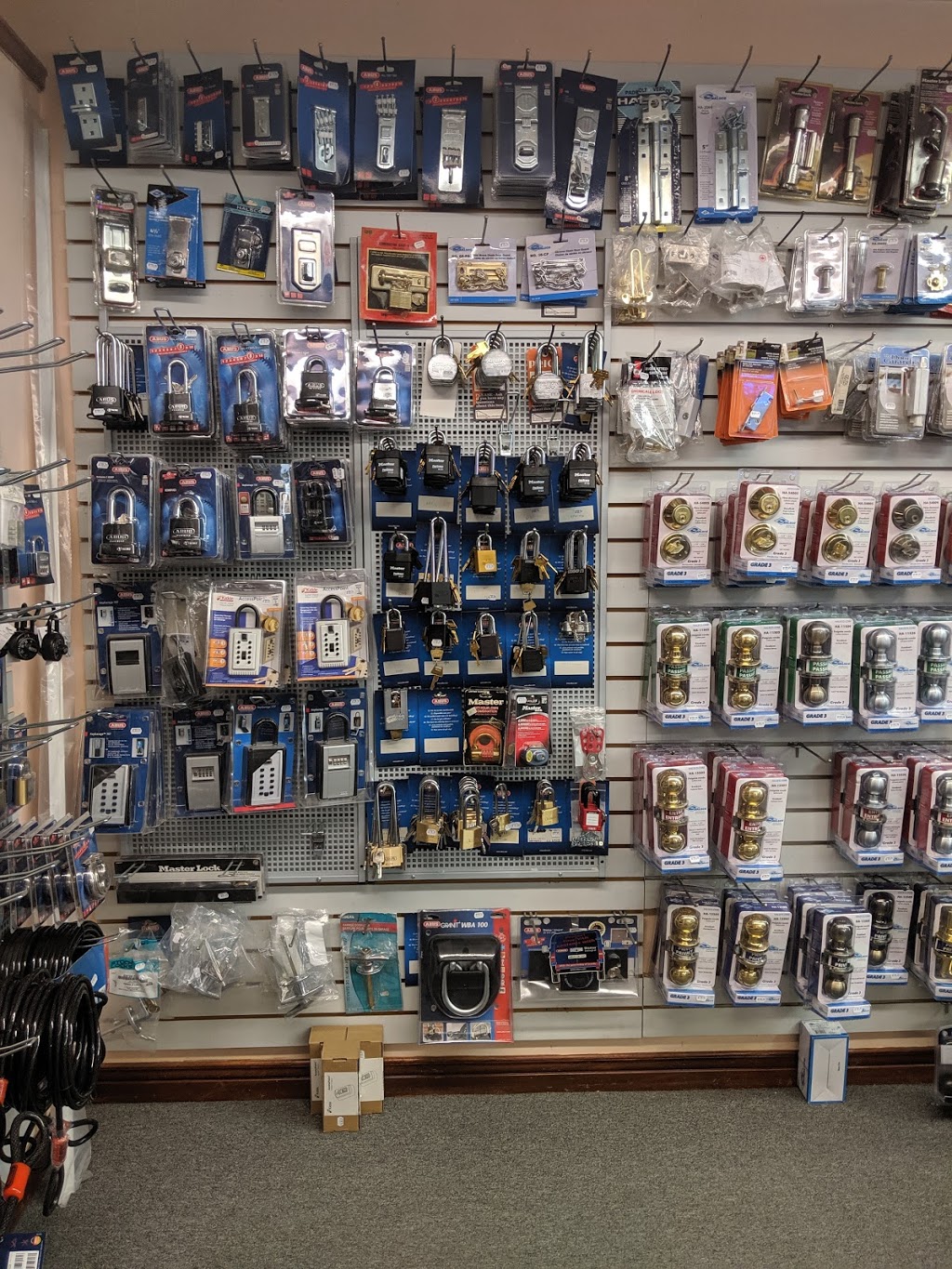 Lockshop Ltd | 104 Mary St E, Whitby, ON L1N 2P2, Canada | Phone: (905) 666-1421