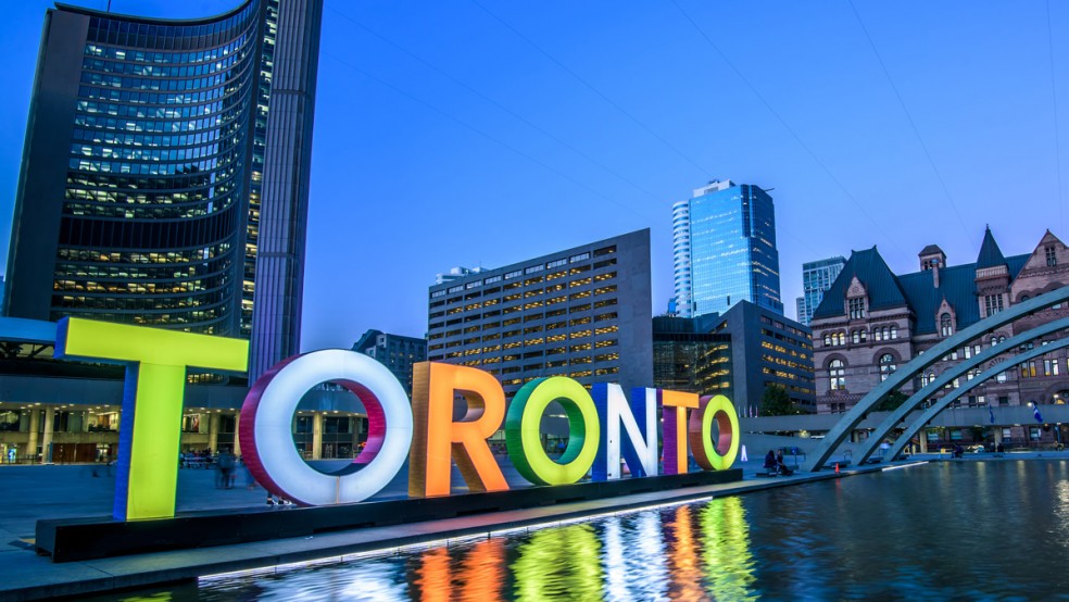 Toronto Airport Limo | 145 Grand River Blvd, Scarborough, ON M1B 1G4, Canada | Phone: (416) 410-4477