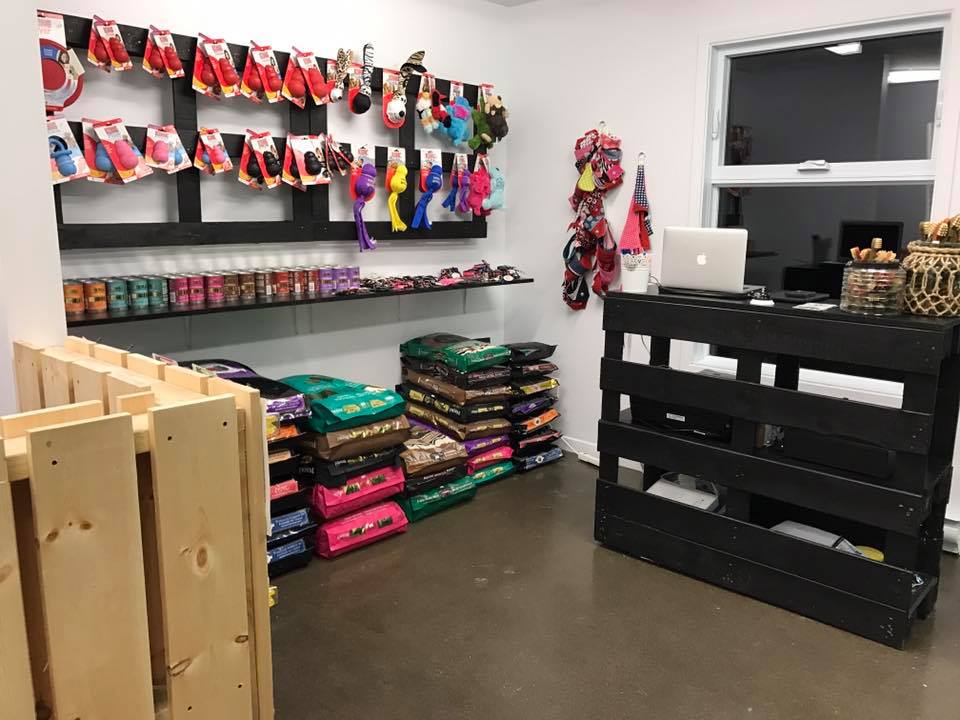 Centre Canin de Trois-Rivières | 8525 Rue Alexandre, Trois-Rivières, QC G9B 2J9, Canada | Phone: (819) 692-7020
