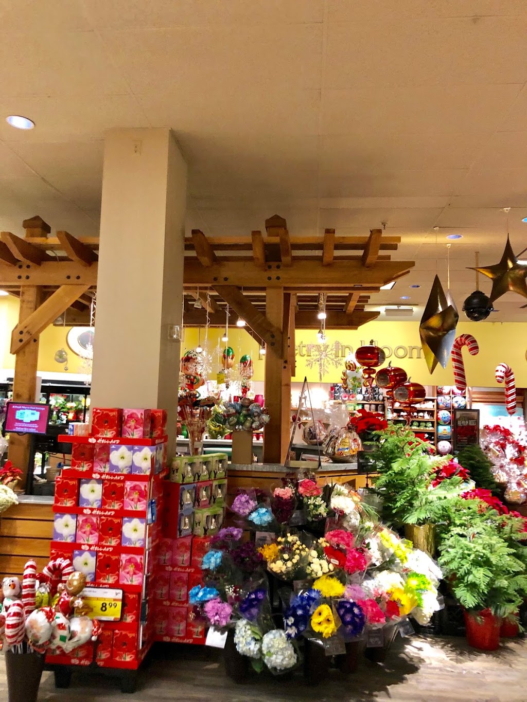 Safeway Oakridge | 650 W 41st Ave #185, Vancouver, BC V5Z 2M9, Canada | Phone: (604) 263-2575