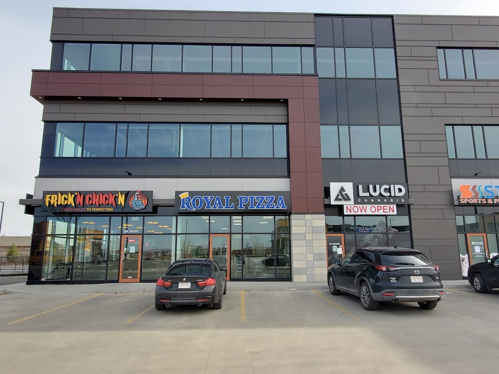 Royal pizza | 4353 167 Ave NW, Edmonton, AB T5Y 6L9, Canada | Phone: (780) 760-3332