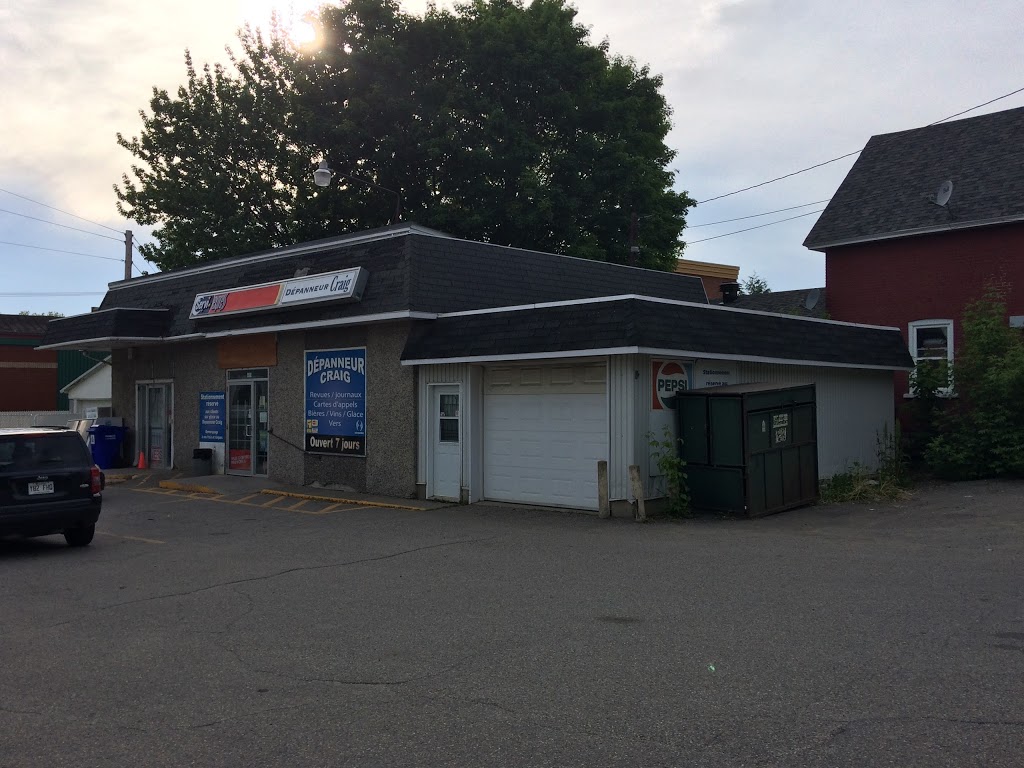 Depanneur Craig | 45 Rue Craig, Richmond, QC J0B 2H0, Canada | Phone: (819) 826-2200