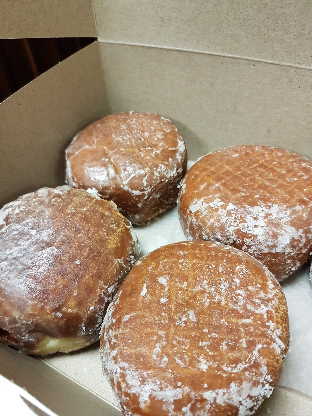 Global Donuts & Deli | 1603 London Line, Sarnia, ON N7W 1A8, Canada | Phone: (519) 542-6121
