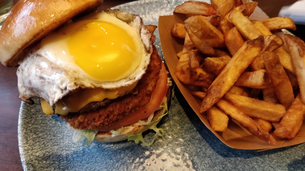 Kelseys Original Roadhouse | 558 Queenston Rd, Hamilton, ON L8K 1K2, Canada | Phone: (905) 661-1212