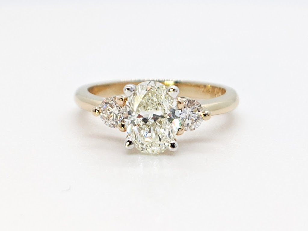 Zarehs Jewellery | 2814 Howard Ave #3, Windsor, ON N8X 3Y1, Canada | Phone: (519) 915-3666