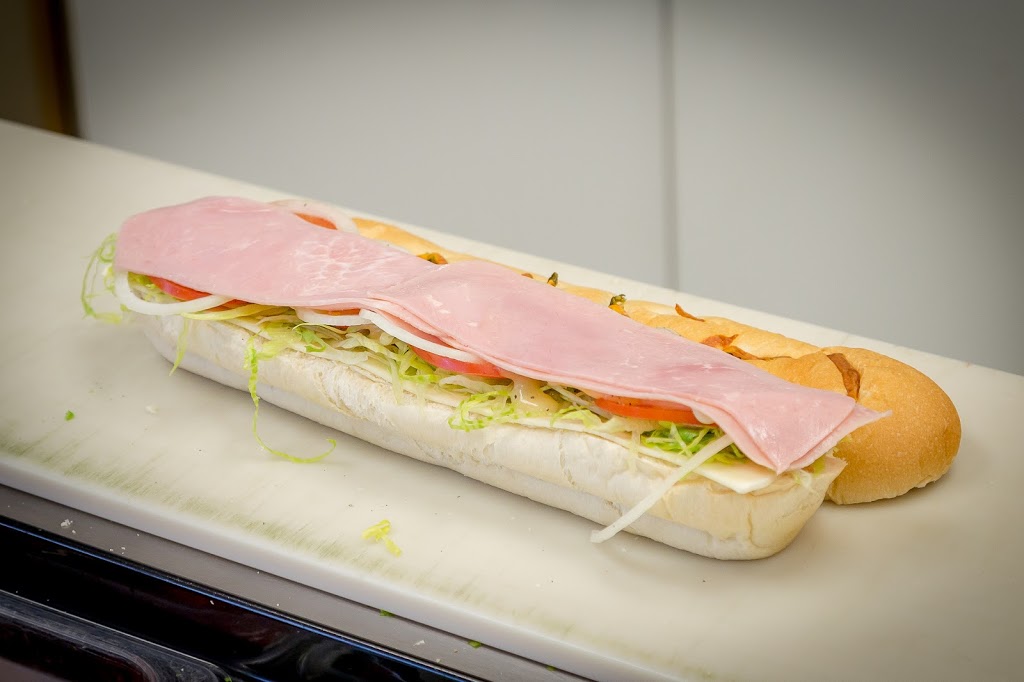 Subshack | 809 Victoria St N, Kitchener, ON N2B 3C3, Canada | Phone: (519) 747-9999
