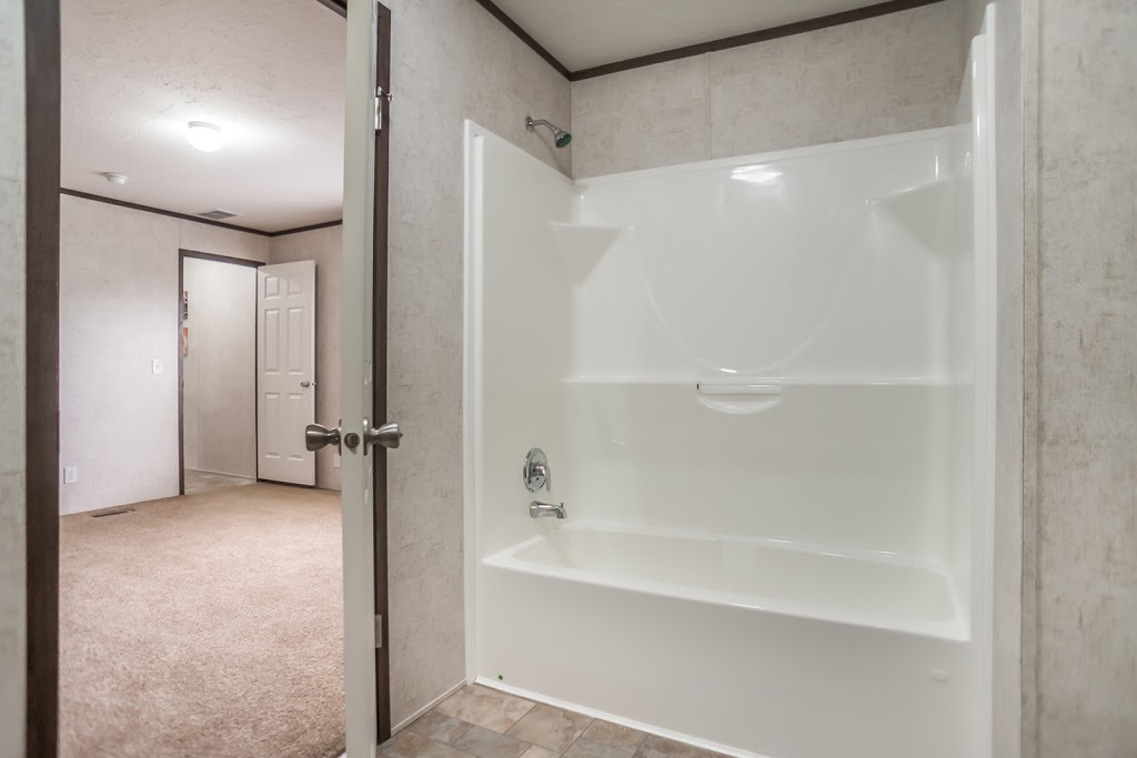 Pinewood on the Lake | 2109 Redwood Ave, Columbus, MI 48063, USA | Phone: (586) 430-5094