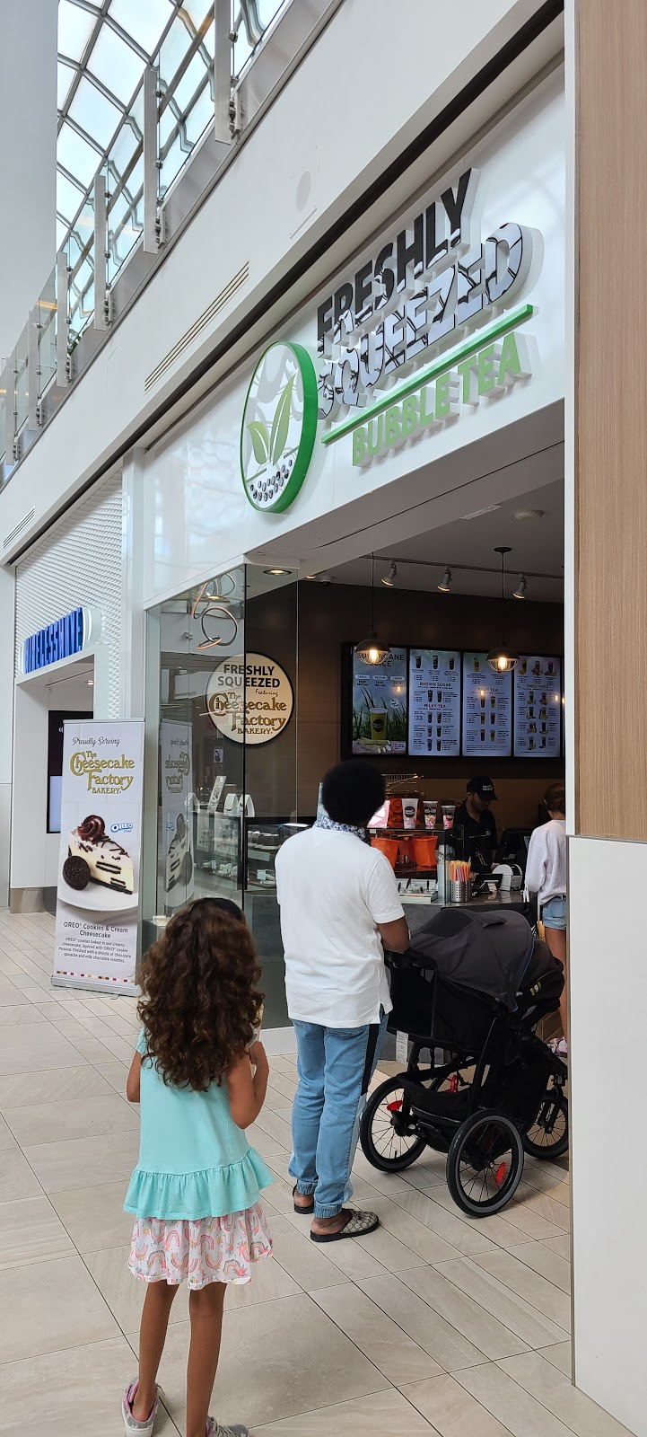 Freshly Squeezed | 240 Leighland Ave Unit 107, Oakville, ON L6H 3H6, Canada | Phone: (905) 695-2614