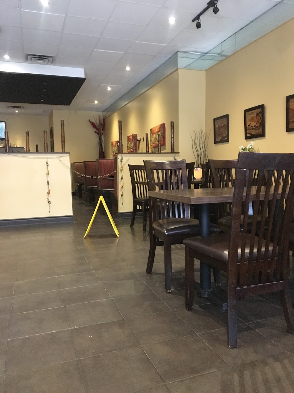 Bombay Grill Restaurant | 370 Main St E #4, Milton, ON L9T 1P8, Canada | Phone: (905) 878-7575
