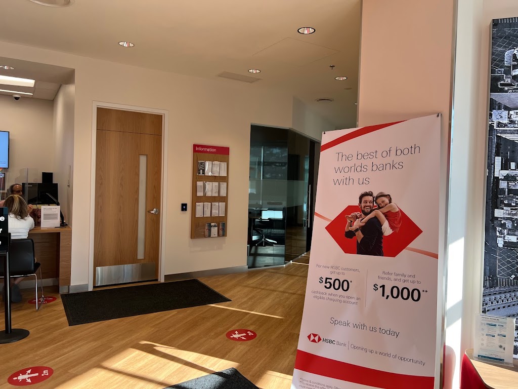 HSBC Bank | 1405 Johnston Rd, White Rock, BC V4B 3Z4, Canada | Phone: (888) 310-4722
