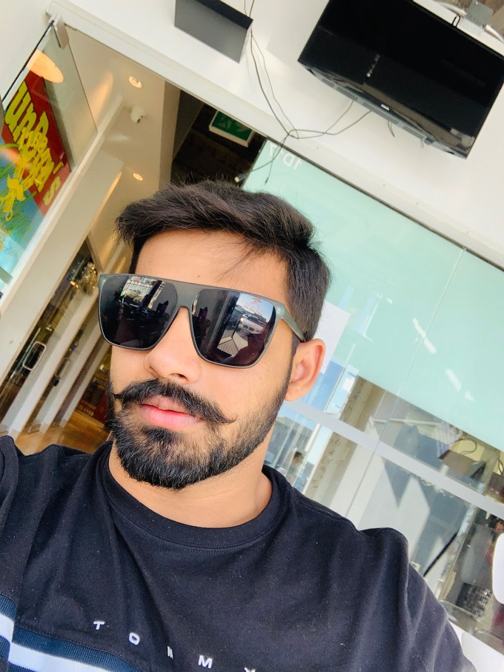 Ansari hair salon | 1D17, 7215 Goreway dr level-1 Unit112, Mississauga ON L4T 0B5 Westwood Mall, Mississauga, ON L4T 0B5, Canada | Phone: (416) 930-2709