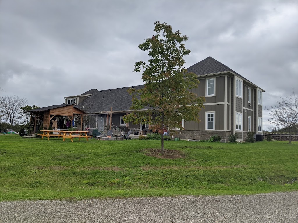 Wending Home Estate Vineyards & Winery | 3756 Ninth St, St. Catharines, ON L2R 6P9, Canada | Phone: (289) 640-1884