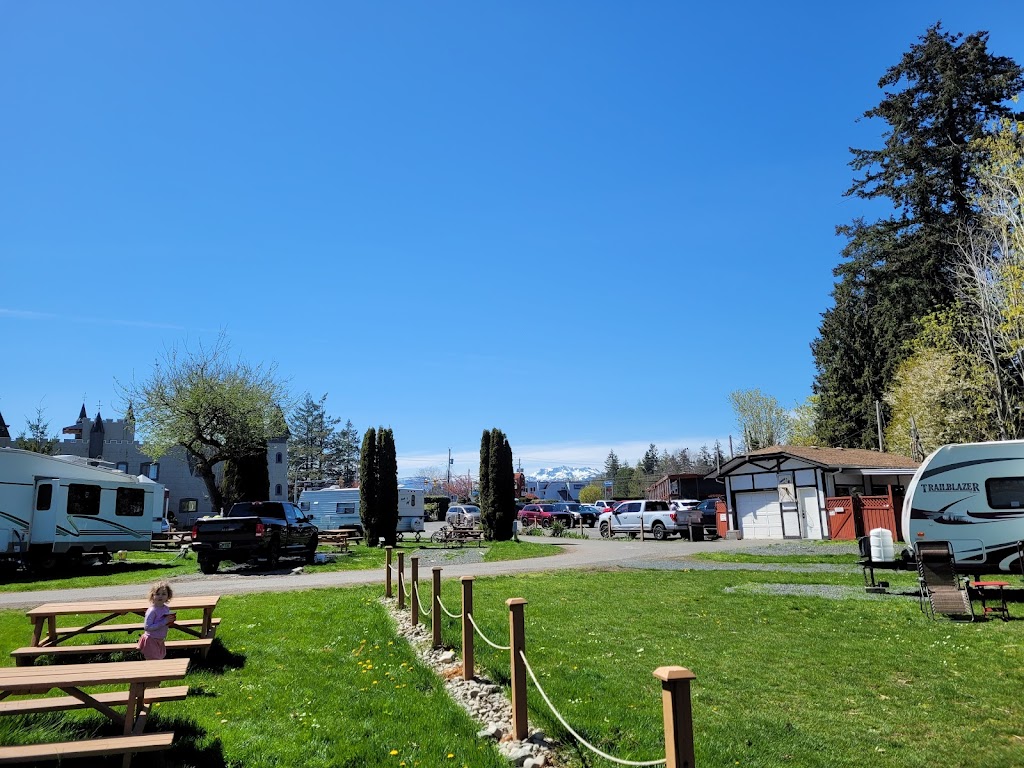 Paradise RV Park - 375 Island Hwy W, Parksville, BC V9P 1A1, Canada