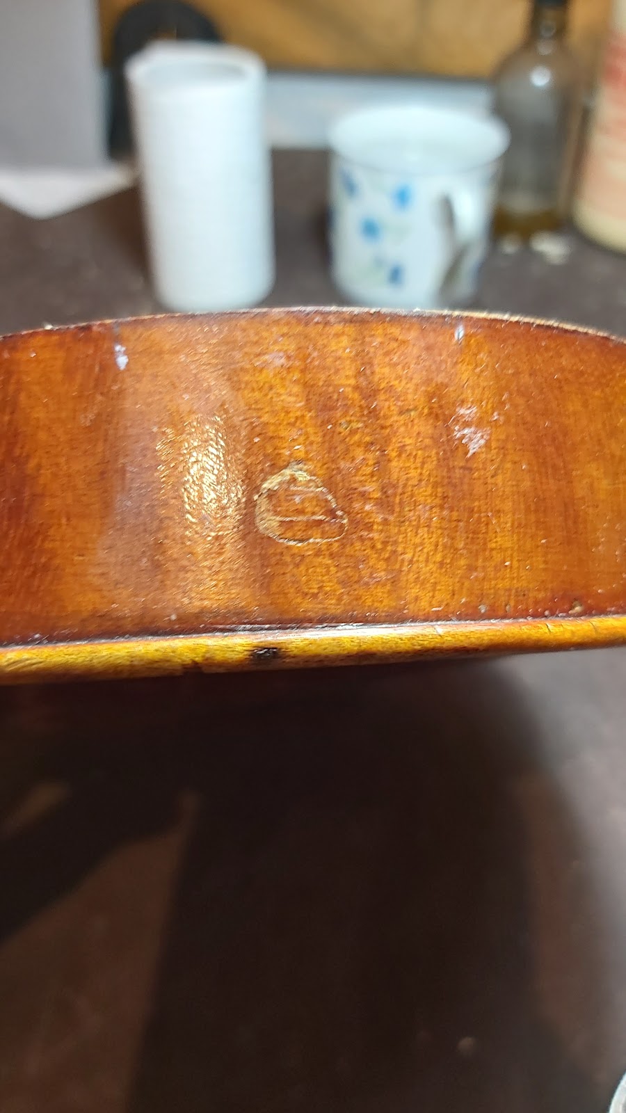 Olivier Pérot Luthier / La Maison du Violon | 3928 Rue St-Hubert, Montréal, QC H2L 4A5, Canada | Phone: (514) 845-2374