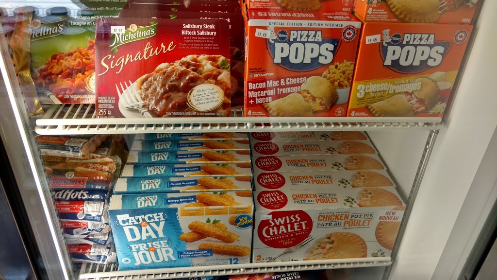 Hillside Variety and Bulk Foods Store | 1340 King St N, St. Jacobs, ON N0B 2N0, Canada | Phone: (519) 664-0344