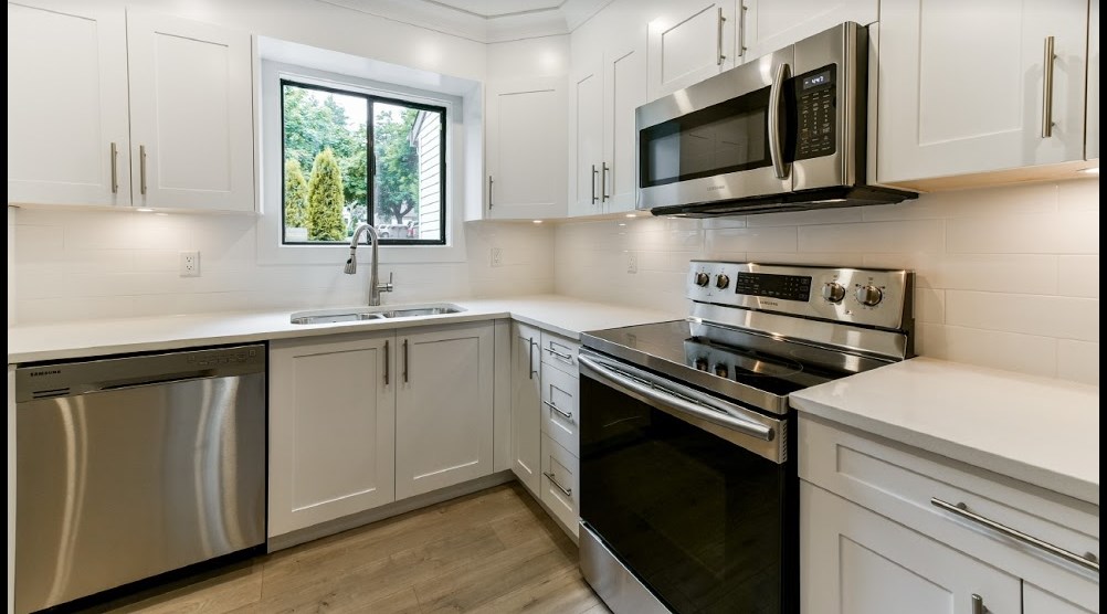 360 Home Renovations Surrey | 15336 67 Ave #107, Surrey, BC V3S 7C6, Canada | Phone: (604) 445-3535
