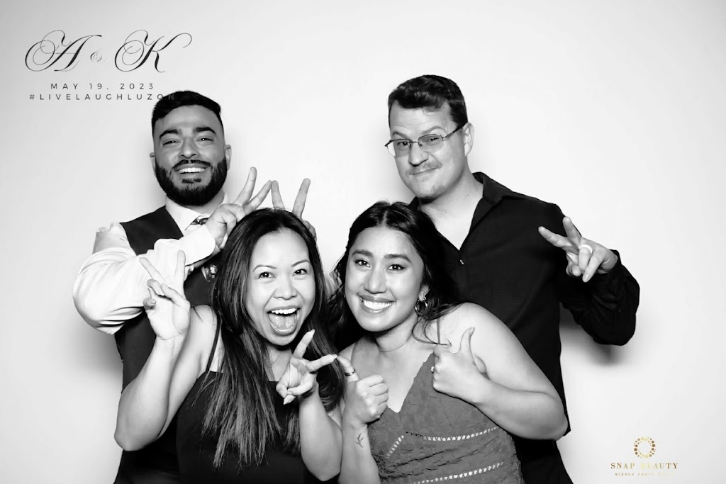 Snap Beauty Photo Booth | 11 Ave, Canmore, AB T1W 0M1, Canada | Phone: (403) 678-8004