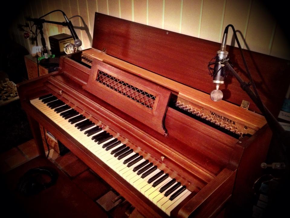 Studio1128 | 64 Hurontario St #104, Collingwood, ON L9Y 2L6, Canada | Phone: (705) 607-3939